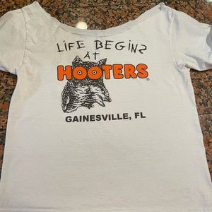 Hooters shirt vintage